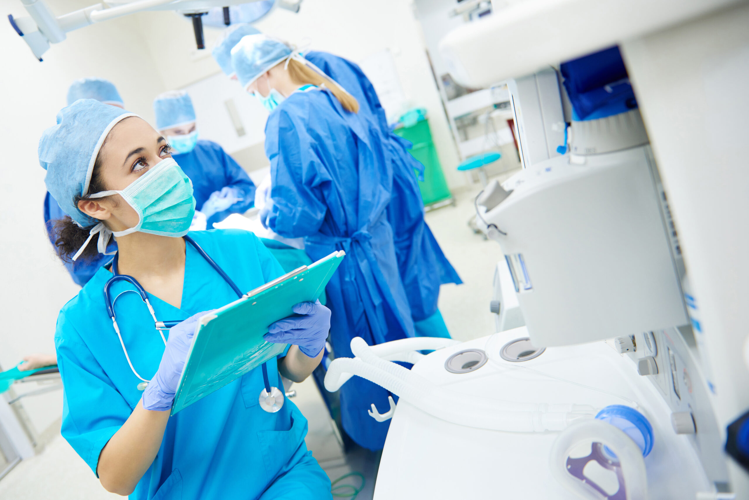 Nurse,Checking,All,The,Parameters